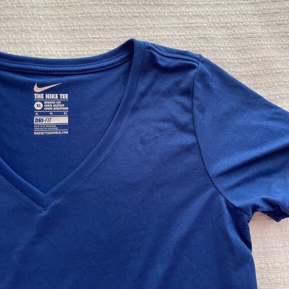 XL Nike Blue Athletic Cut V-Neck DriFit T-Shirt - Picture 3 of 7